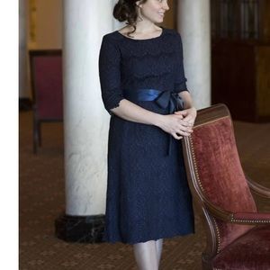 Dainty Jewells, A Night in Paris, navy lace dress. Size Medium NWT